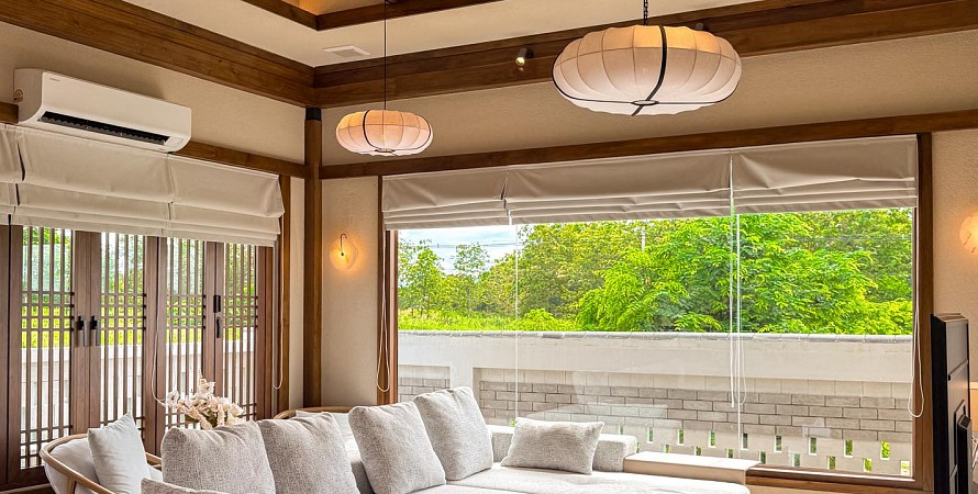 In Yeon Big House