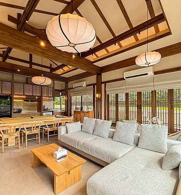 In Yeon Big House