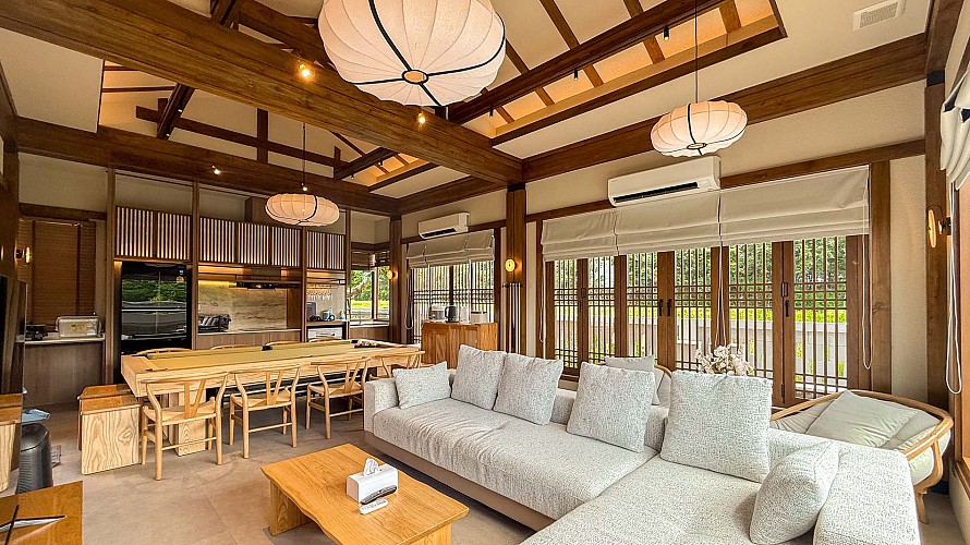 In Yeon Big House