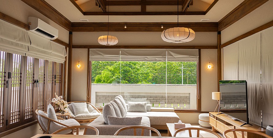 In Yeon Big House