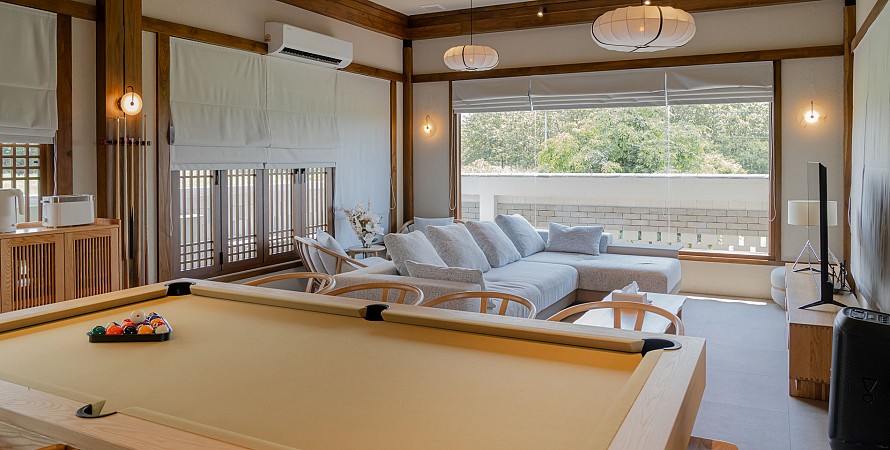 In Yeon Big House