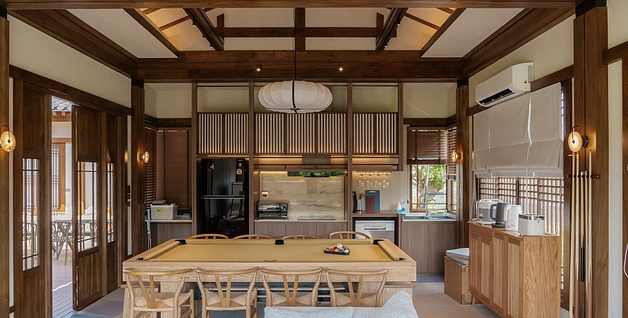 In Yeon Big House