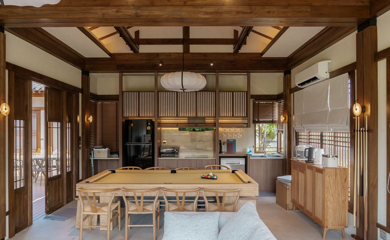 In Yeon Big House